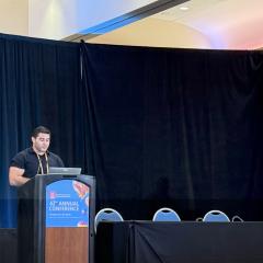 Daniel Gonzalez presenting at the American Association for Aerosol Research Conference.